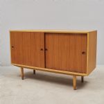 1740 9283 Sideboard
